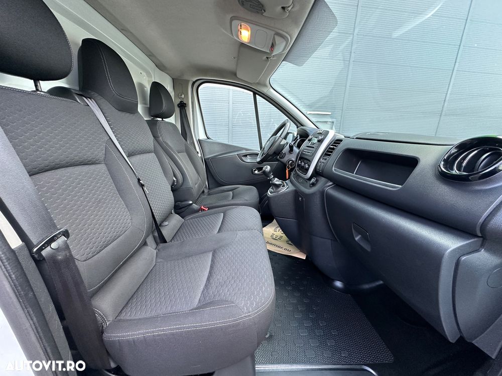 Opel Vivaro - 23