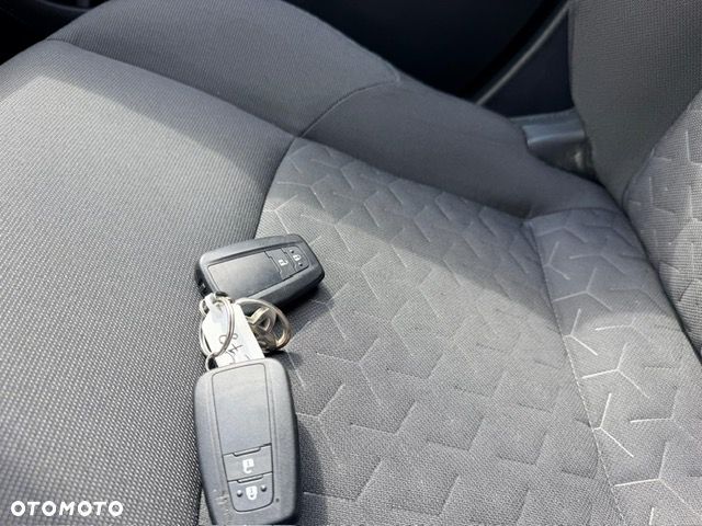 Toyota Corolla 2.0 Hybrid Executive - 17