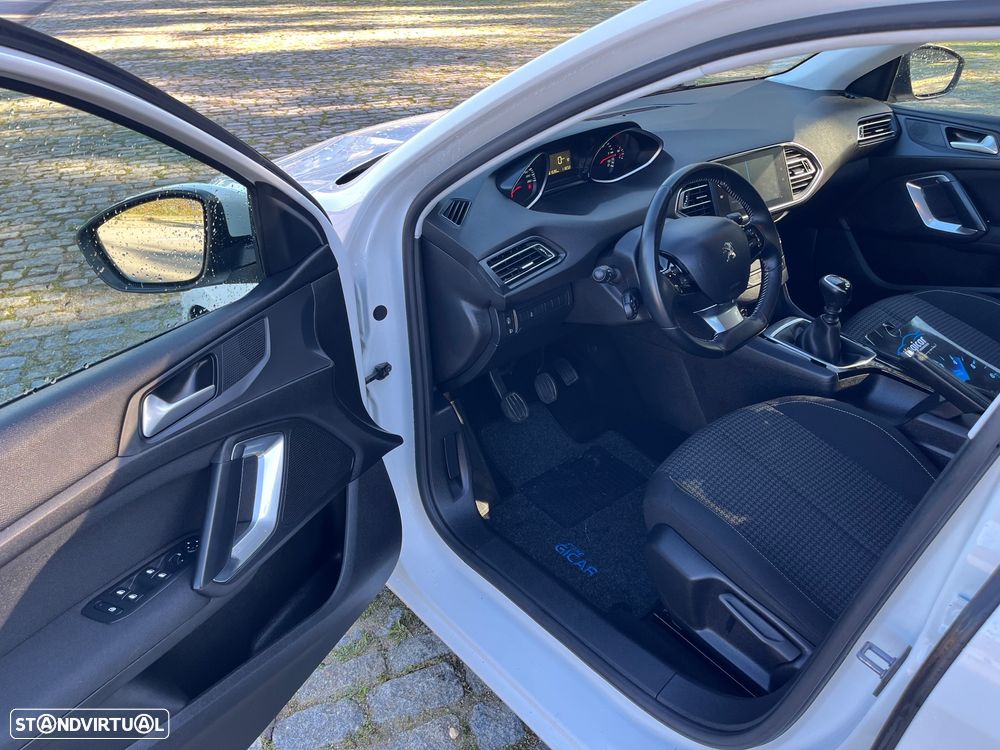 Peugeot 308 1.5 BlueHDi Business Line - 15