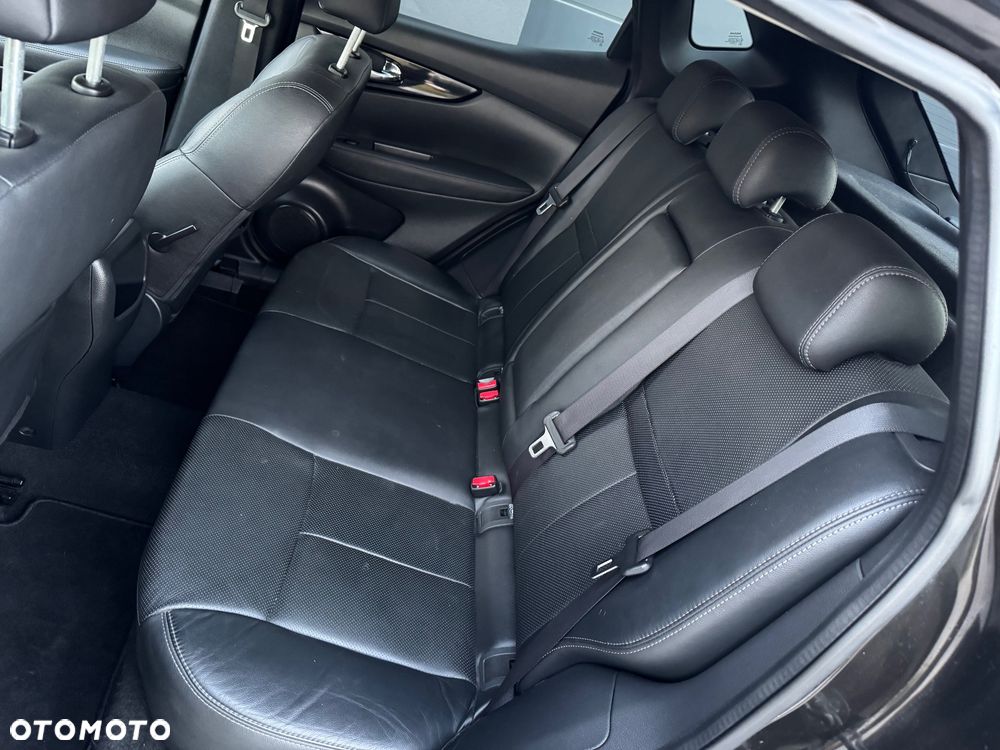 Nissan Qashqai 1.6 DCi Black Edition Xtronic EU6 - 18