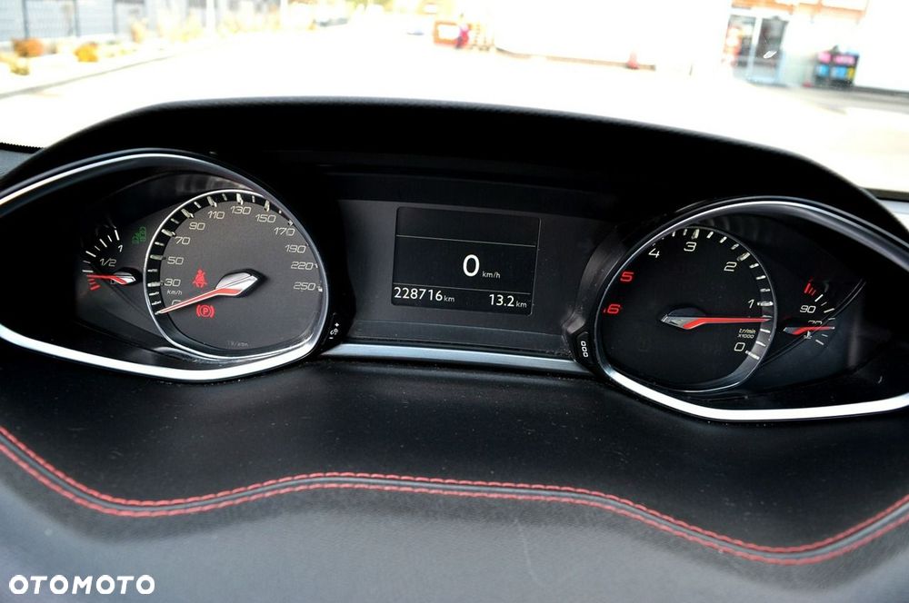 Peugeot 308 2.0 HDi Allure - 30