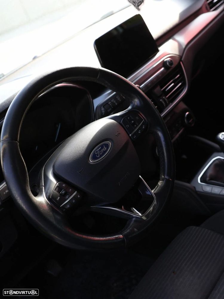 Ford Focus 1.5 EcoBlue S&S ACTIVE - 6