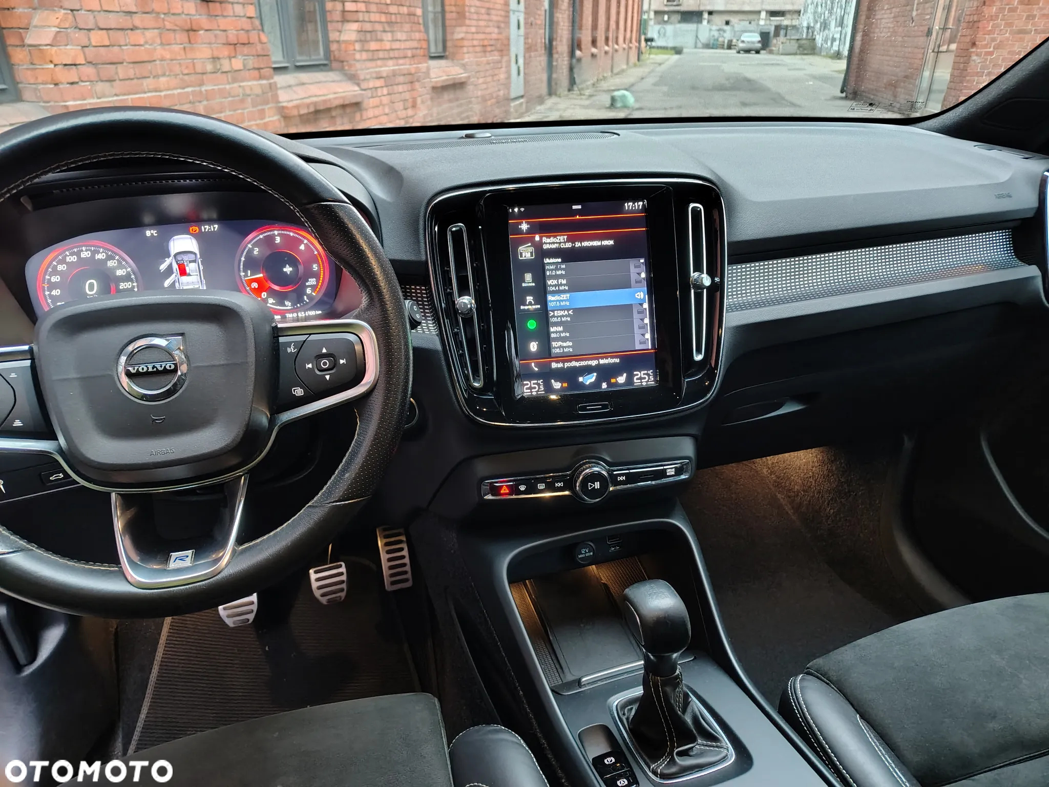Volvo XC 40 D3 R-Design - 25