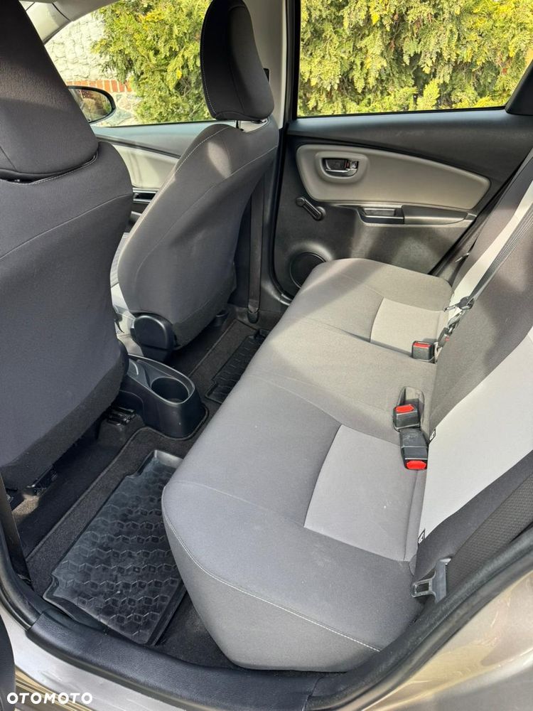Toyota Yaris 1.5 Active - 11