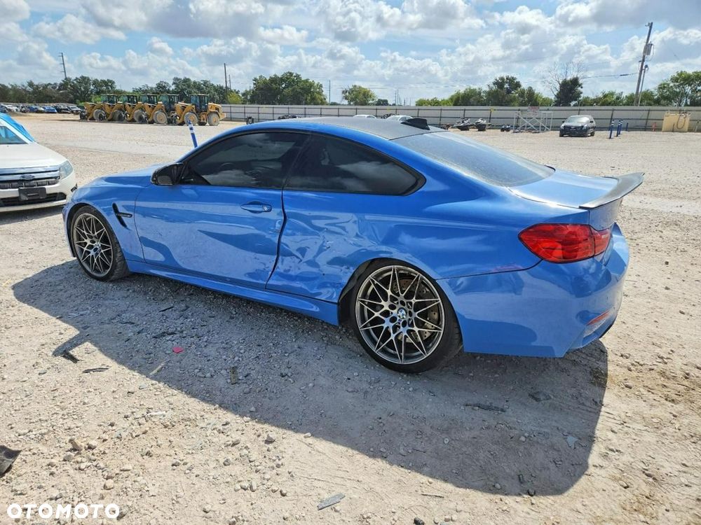 BMW M4 2017 photo 5