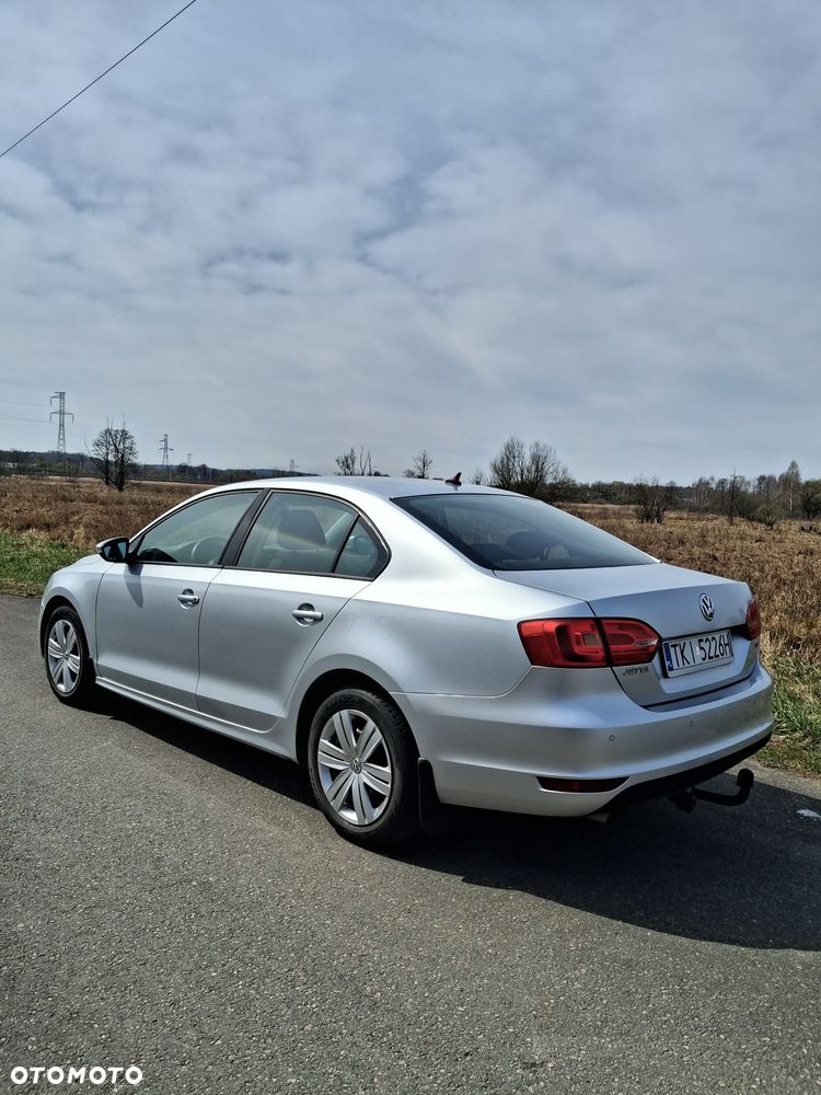 Volkswagen Jetta 1.6 TDI Comfortline Optimum - 4