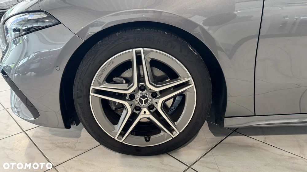 Mercedes-Benz Klasa A 180 AMG Line 7G-DCT - 9