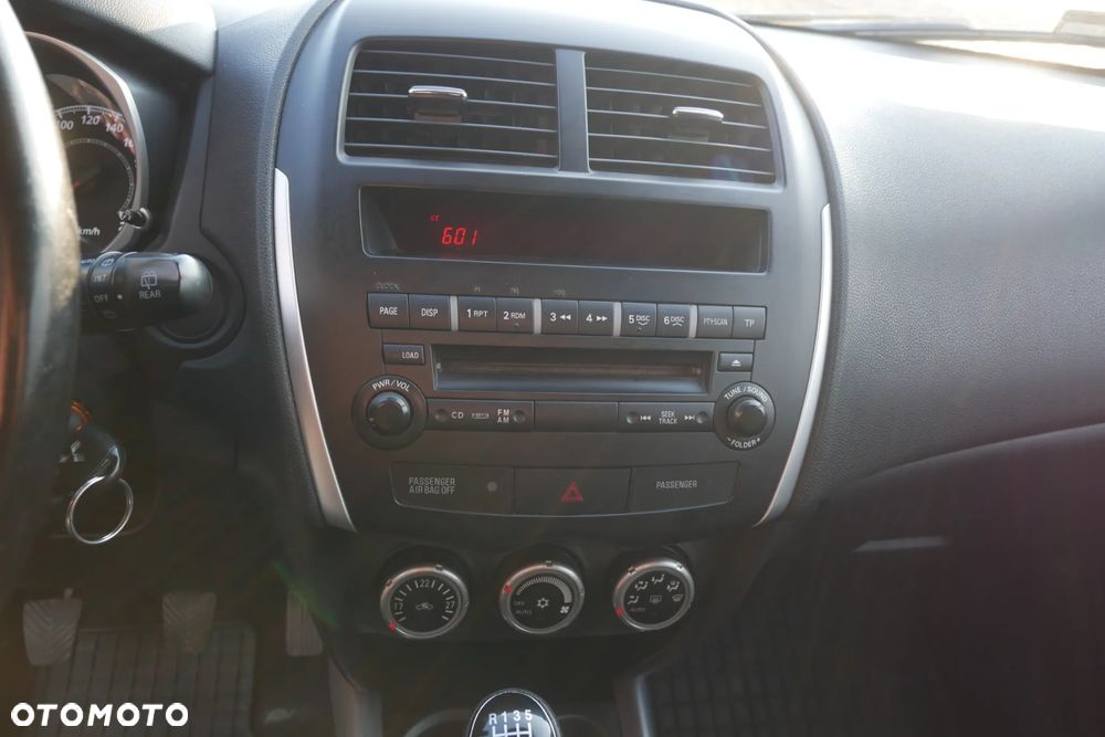 Mitsubishi ASX 1.8 DID Invite 4WD AS&G - 15