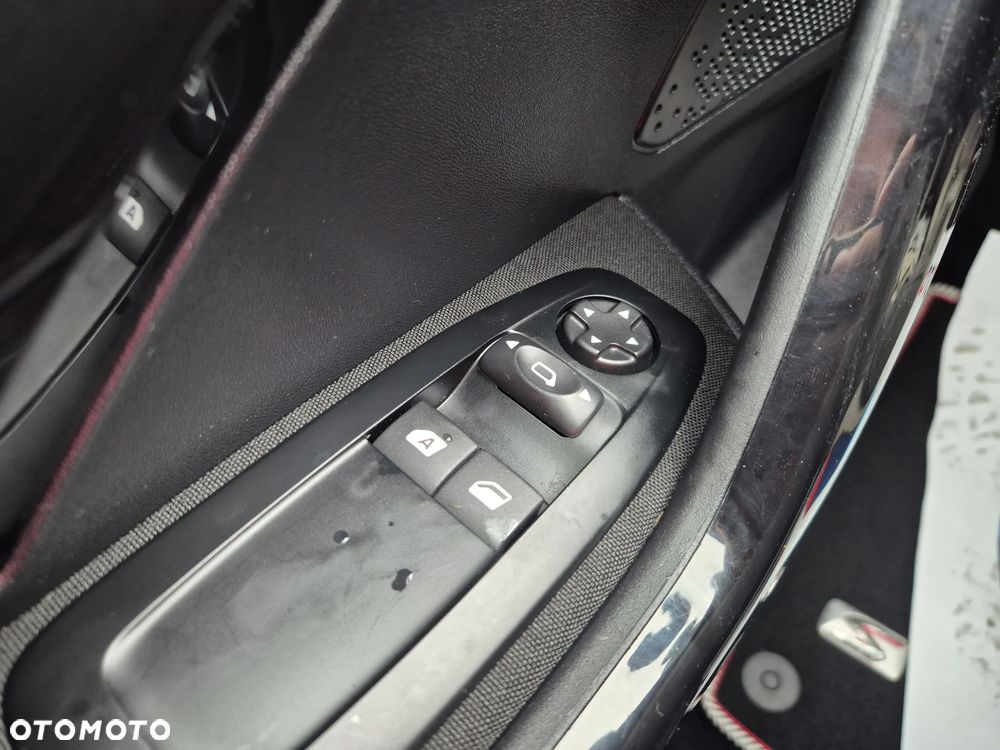 Peugeot 208 1.6 BlueHDi Active S&S - 9