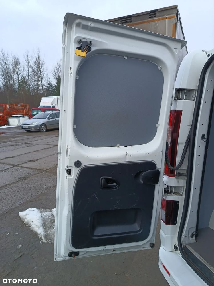 Opel Vivaro LONG L2H1 1.6 diesel 125kM 2018 rok SUPER STAN, WEBASTO, NIE WYMAGA WKŁADU FINANSOWEGO!!! - 25
