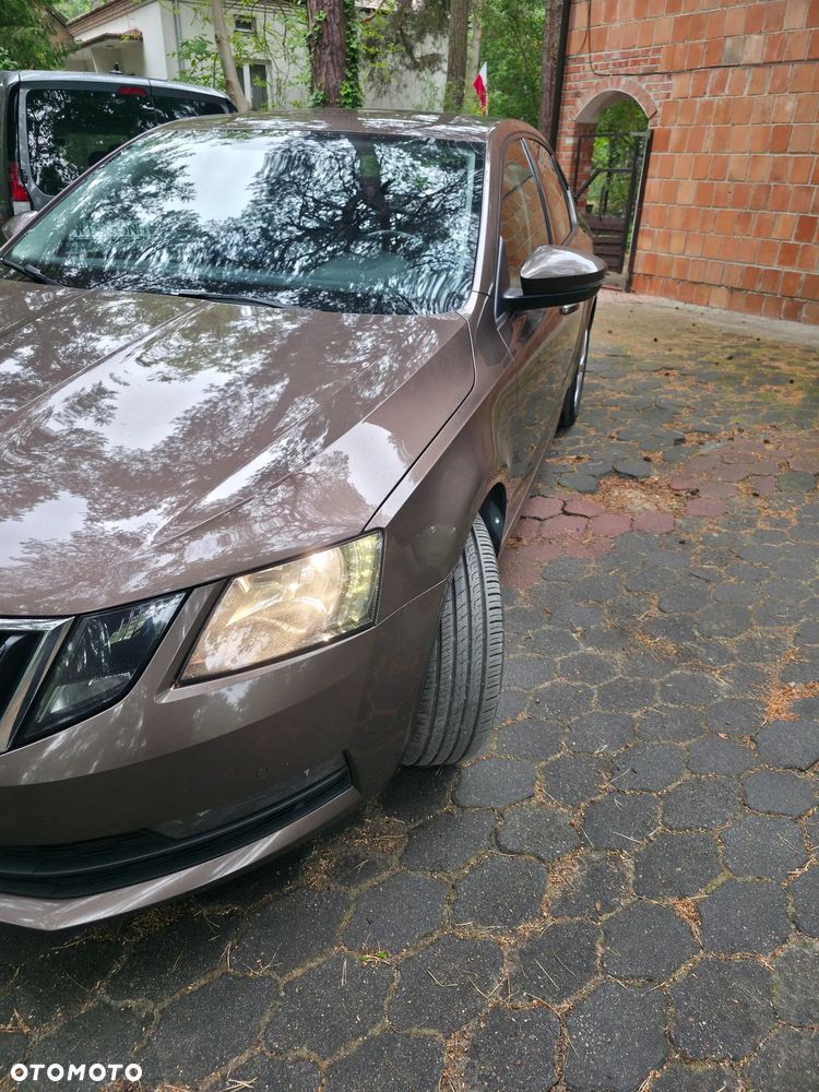 Skoda Octavia 1.6 TDI SCR Business - 8