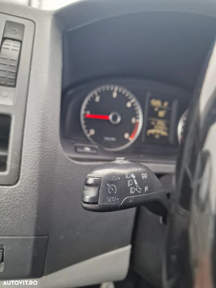 Volkswagen Transporter - 8