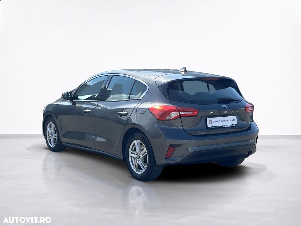 Ford Focus - 4