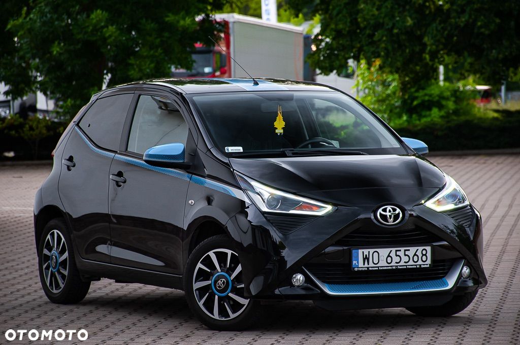 Toyota Aygo 1.0 VVT-i Color Edition - 1