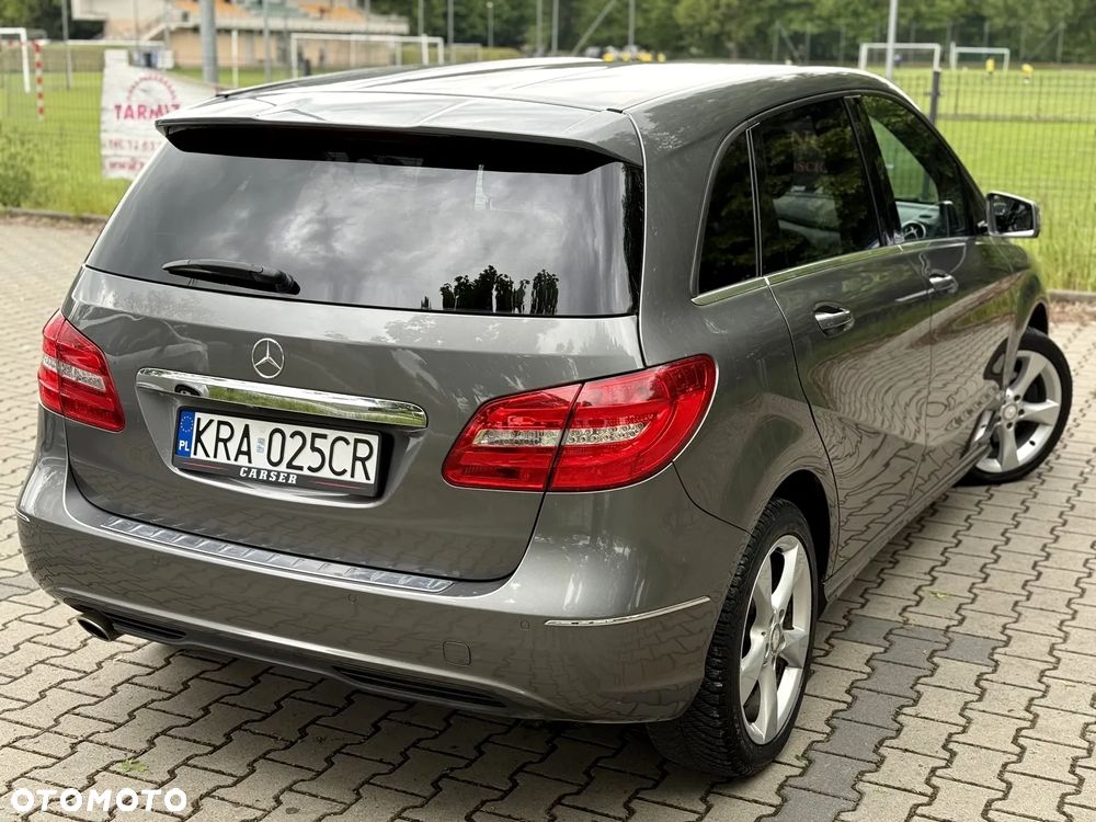 Mercedes-Benz Klasa B 180 BlueEFFICIENCY Edition 1 - 4