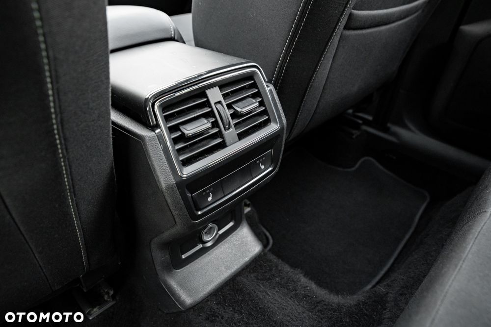 Skoda Karoq 2.0 TSI 4x4 DSG Sportline - 20