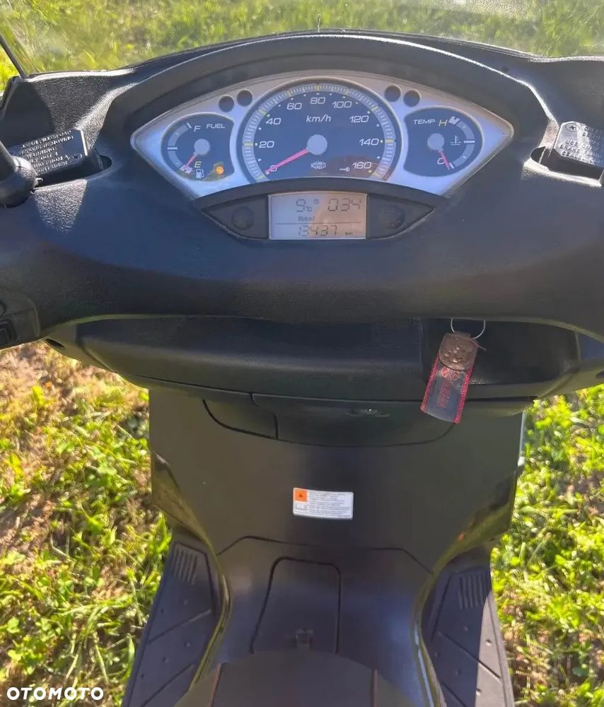 Yamaha X-max - 5
