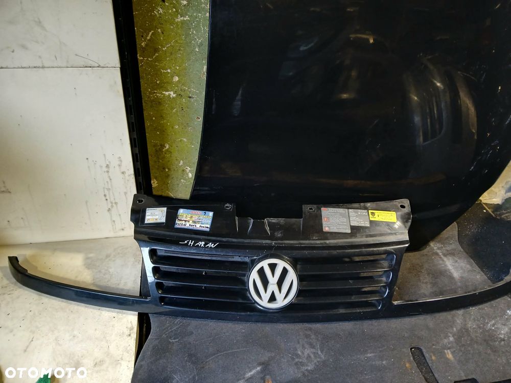 Volkswagen Sharan Grill - 1