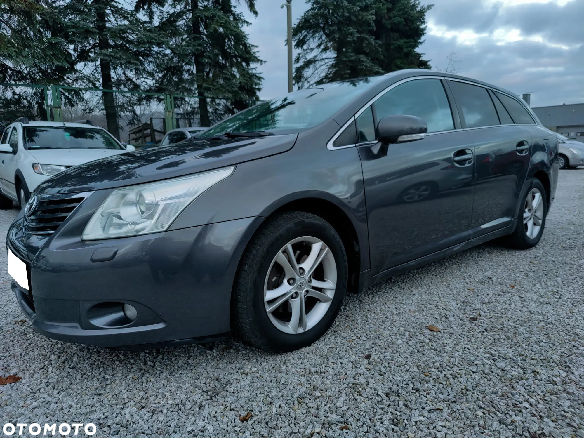 Toyota Avensis - 20
