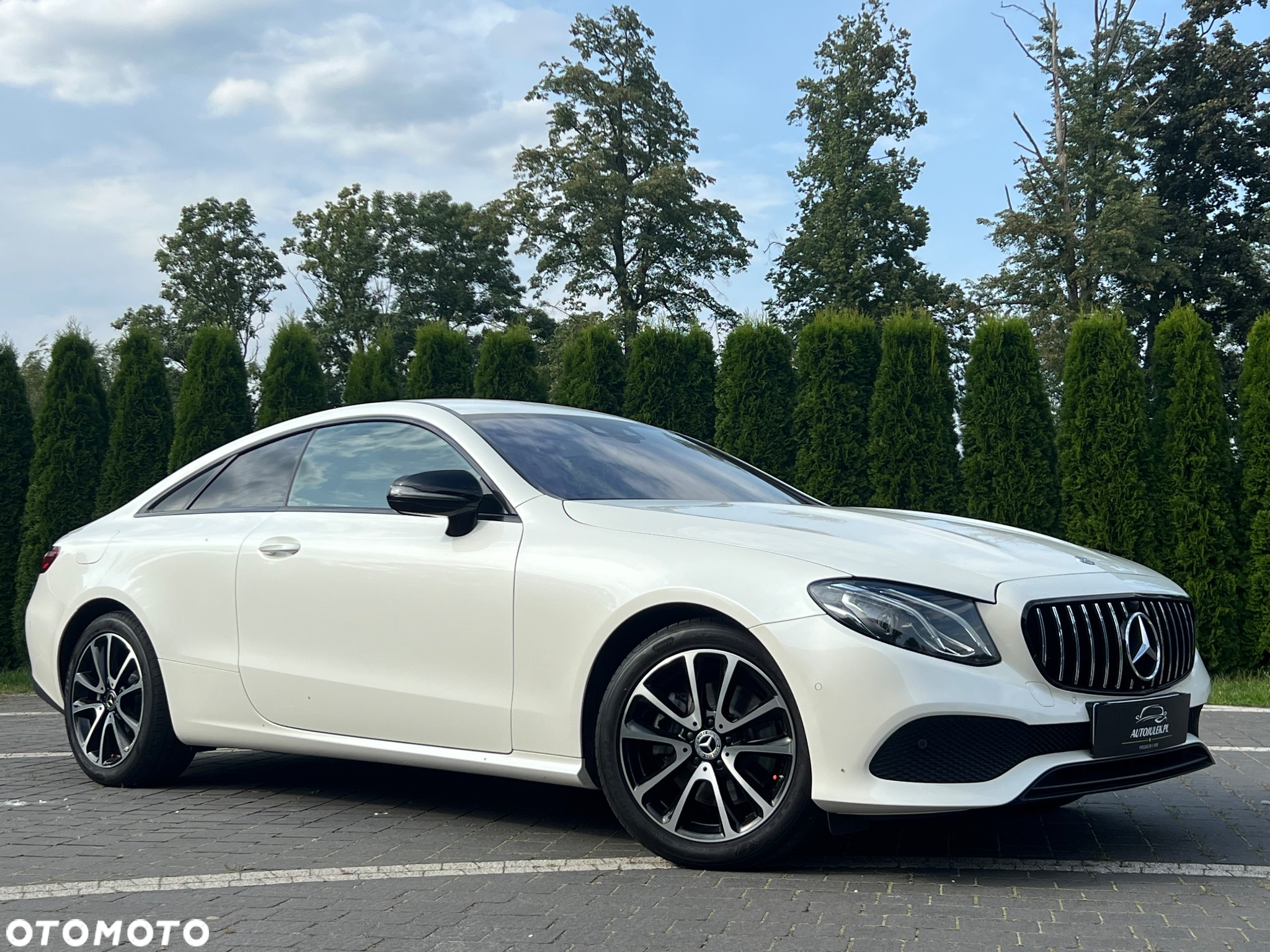 Mercedes-Benz Klasa E 220 d Coupe 9G-TRONIC - 16