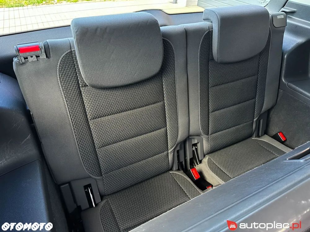 Volkswagen Touran - 29