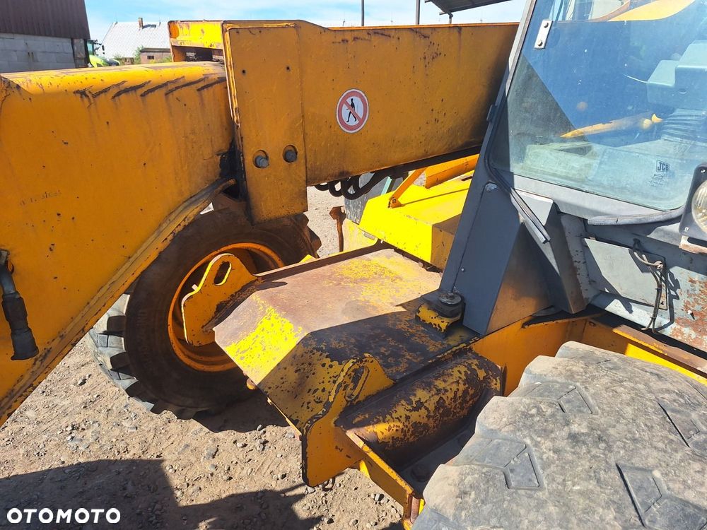 JCB 525-67 4X4 - 19