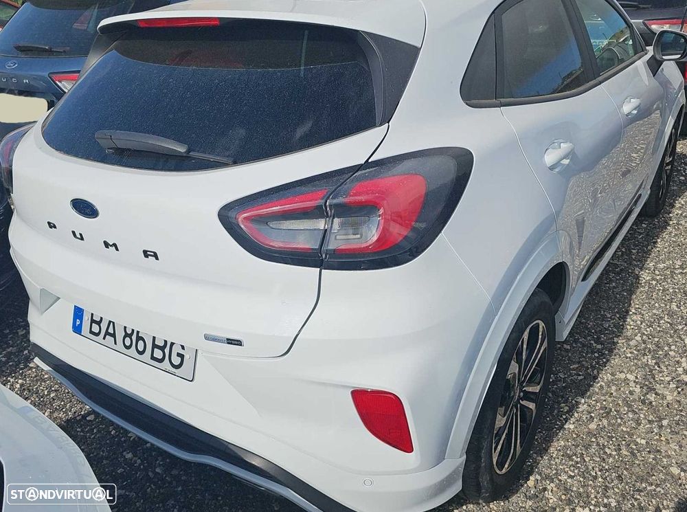Ford Puma 1.0 EcoBoost MHEV ST-Line X Vivid Ruby Edition - 3