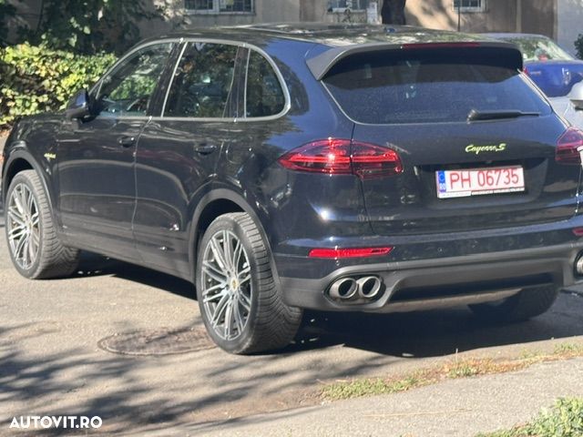 Porsche Cayenne - 8