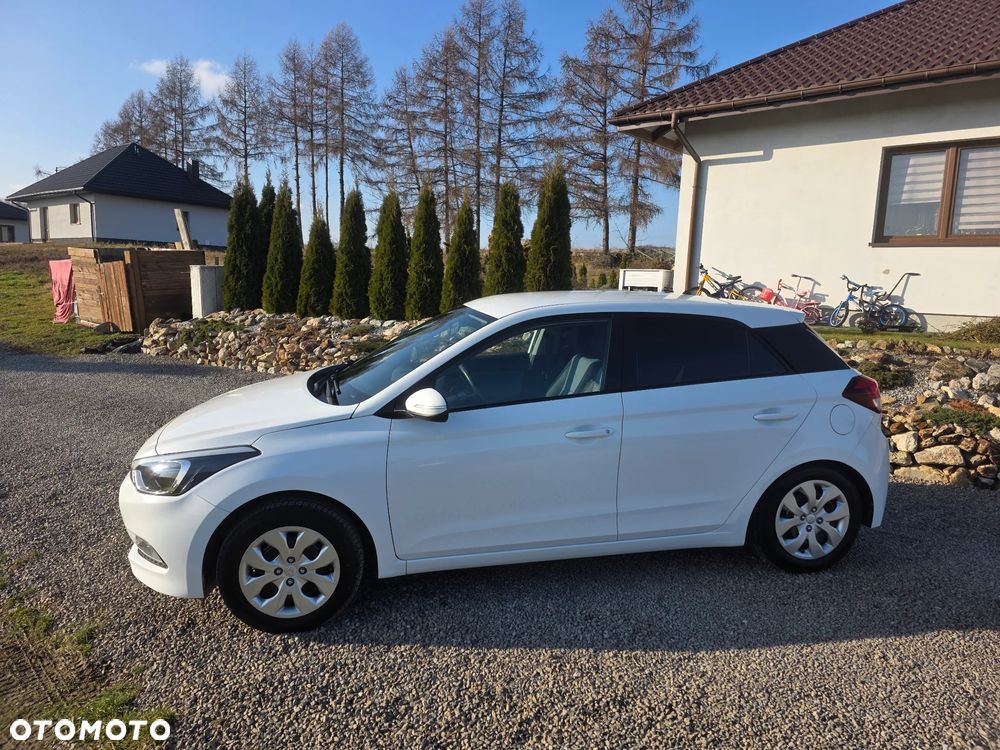 Hyundai i20 - 16