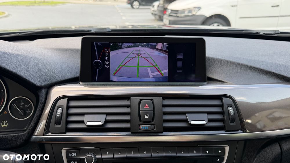 BMW Seria 3 318d Modern Line - 14