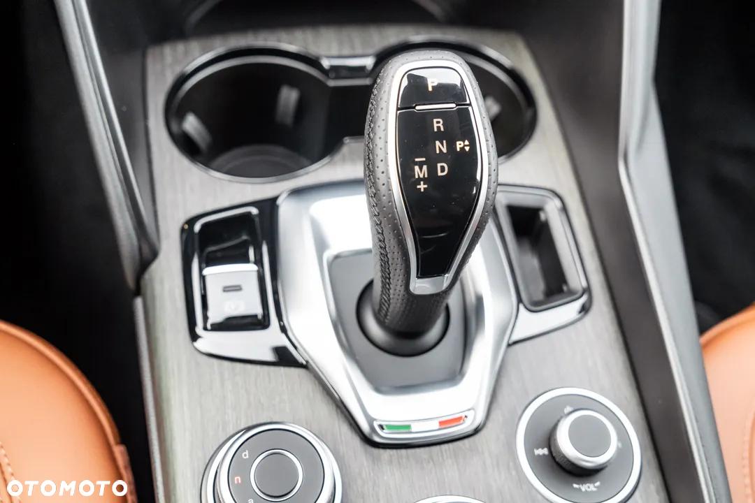 Alfa Romeo Giulia 2.0 Turbo TI Q4 - 23