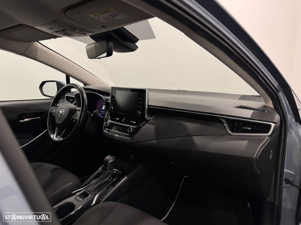 Toyota Corolla 1.8 Hybrid Exclusive - 23