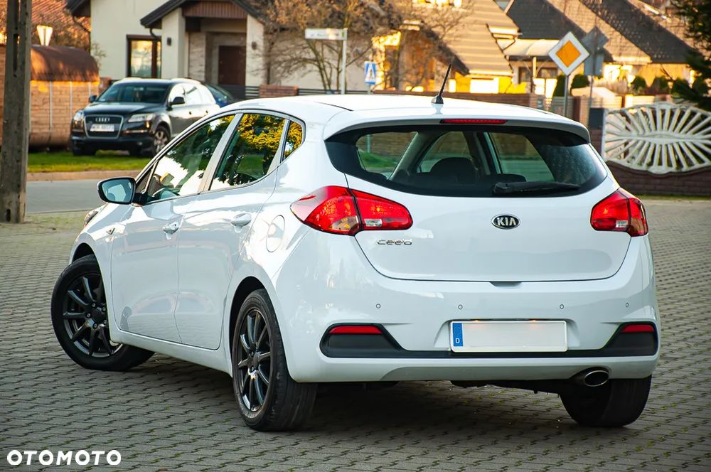 Kia Ceed 1.6 GDI Platinum Edition - 26