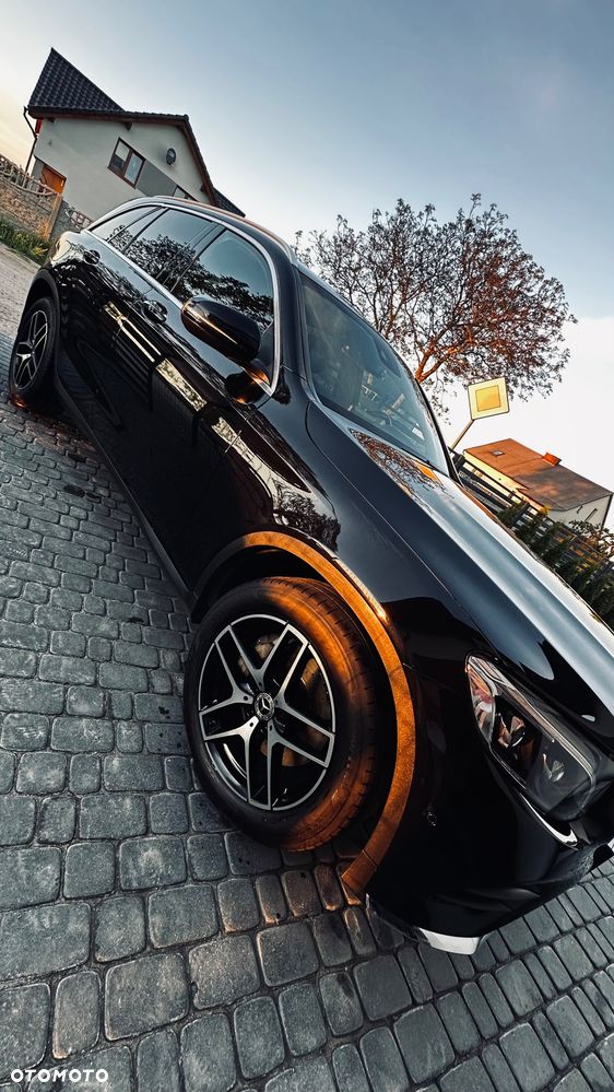 Mercedes-Benz GLC - 30