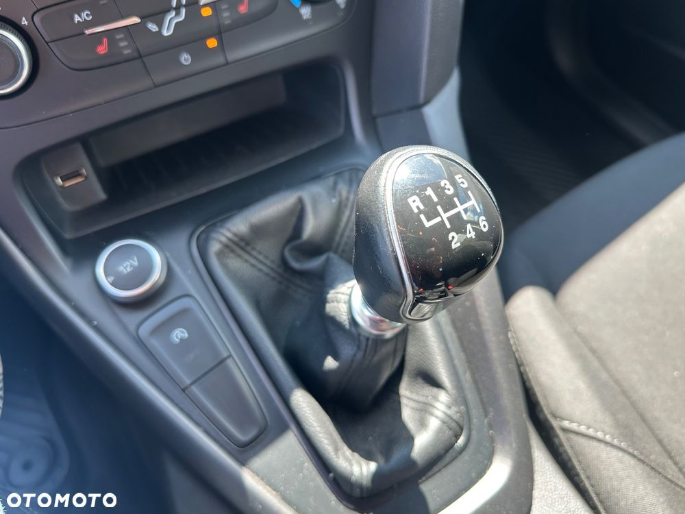 Ford Focus 1.0 EcoBoost Start-Stopp-System COOL&CONNECT DESIGN - 14