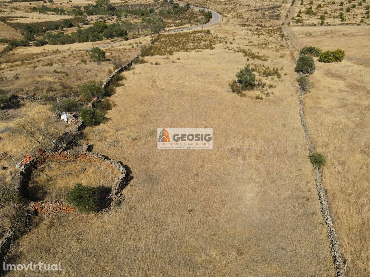 Terreno Rústico  Venda em São Miguel do Pinheiro, São Pedro de Solis e - Grande imagem: 2/9