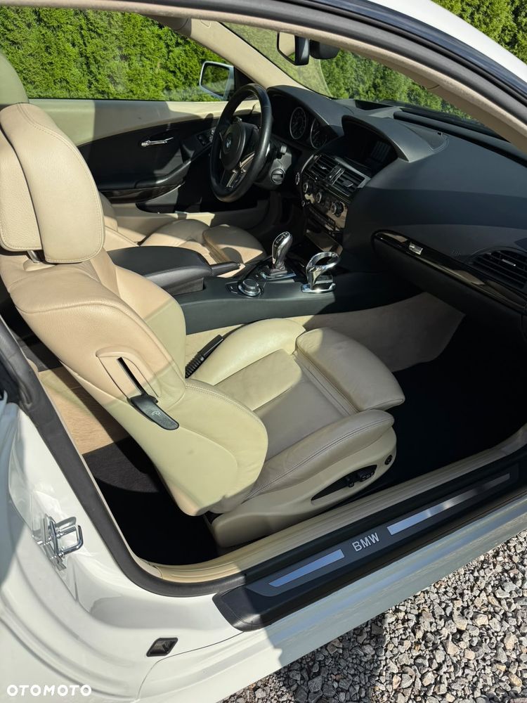 BMW Seria 6 650 i - 8