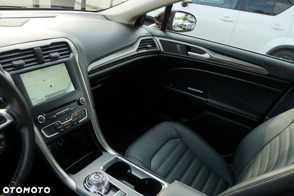 Ford Mondeo 2.0 EcoBoost Titanium - 21