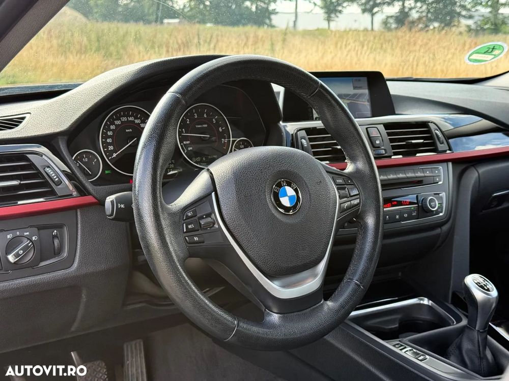 BMW Seria 3 320i Efficient Dynamics Edition Sport Line - 13