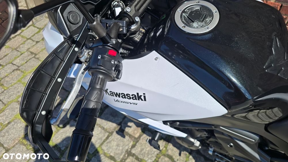 Kawasaki Versys 650 - 17
