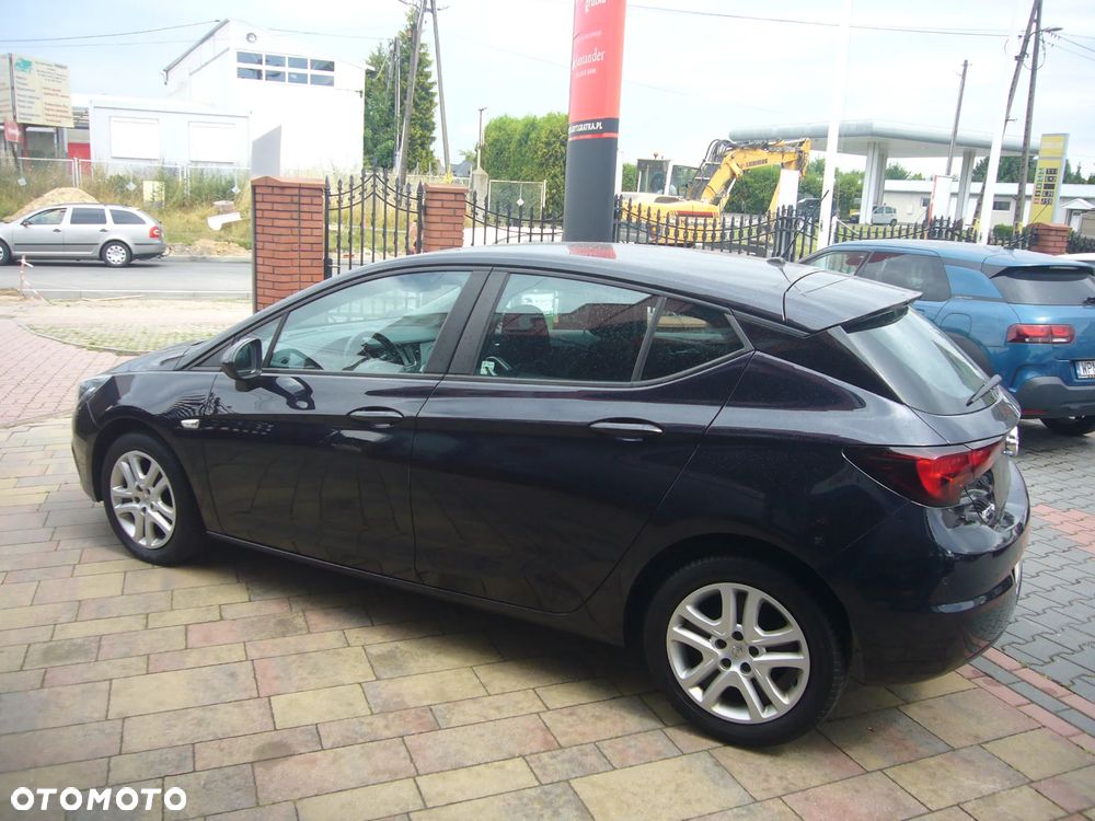 Opel Astra V 1.4 T Dynamic - 10