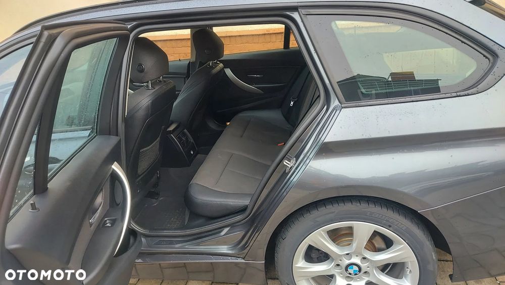 BMW Seria 3 318d - 13