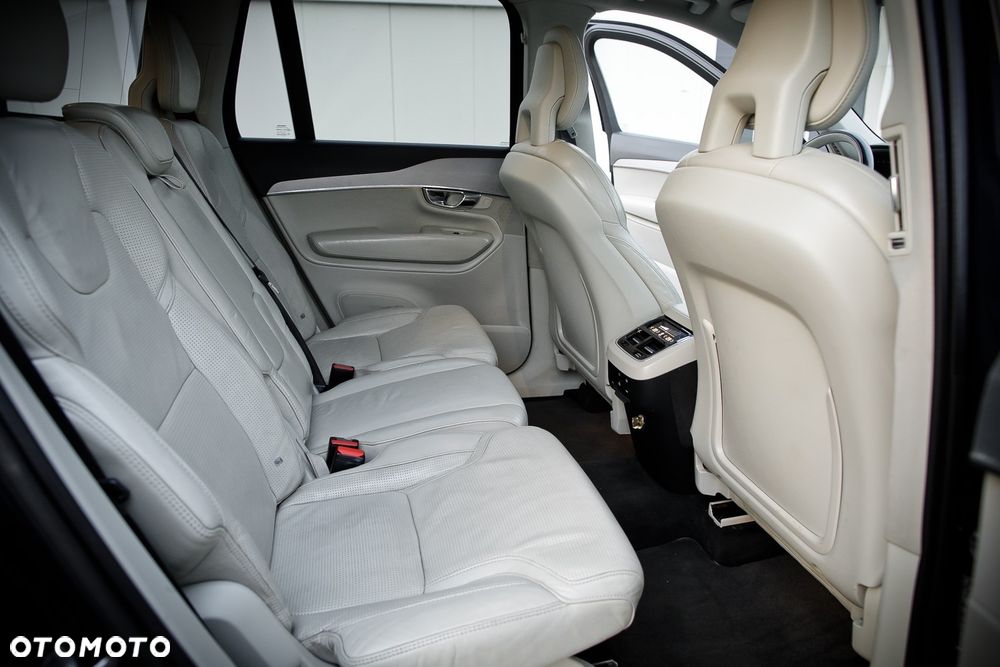 Volvo XC 90 D5 AWD Inscription 7os - 16