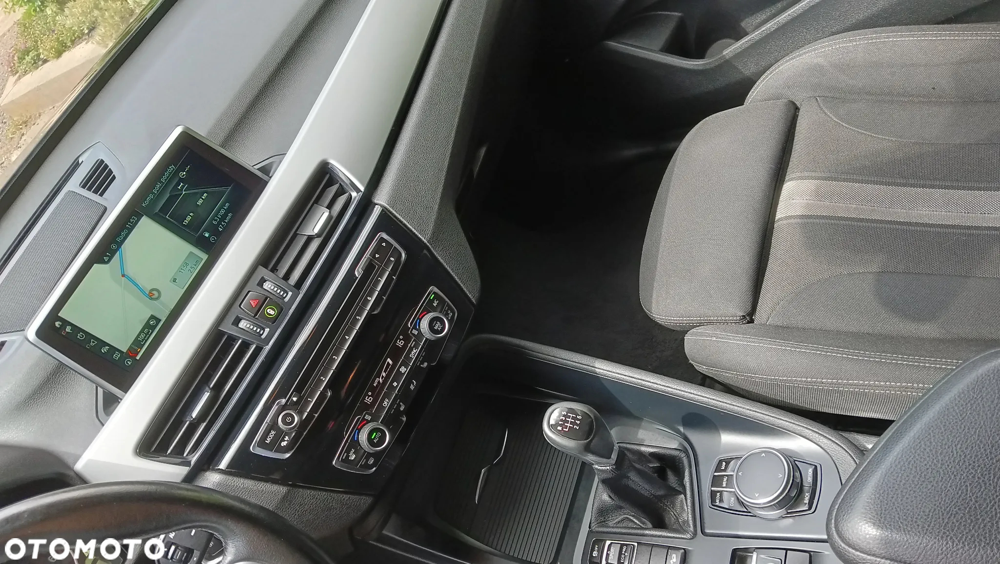 BMW X1 xDrive20d - 16