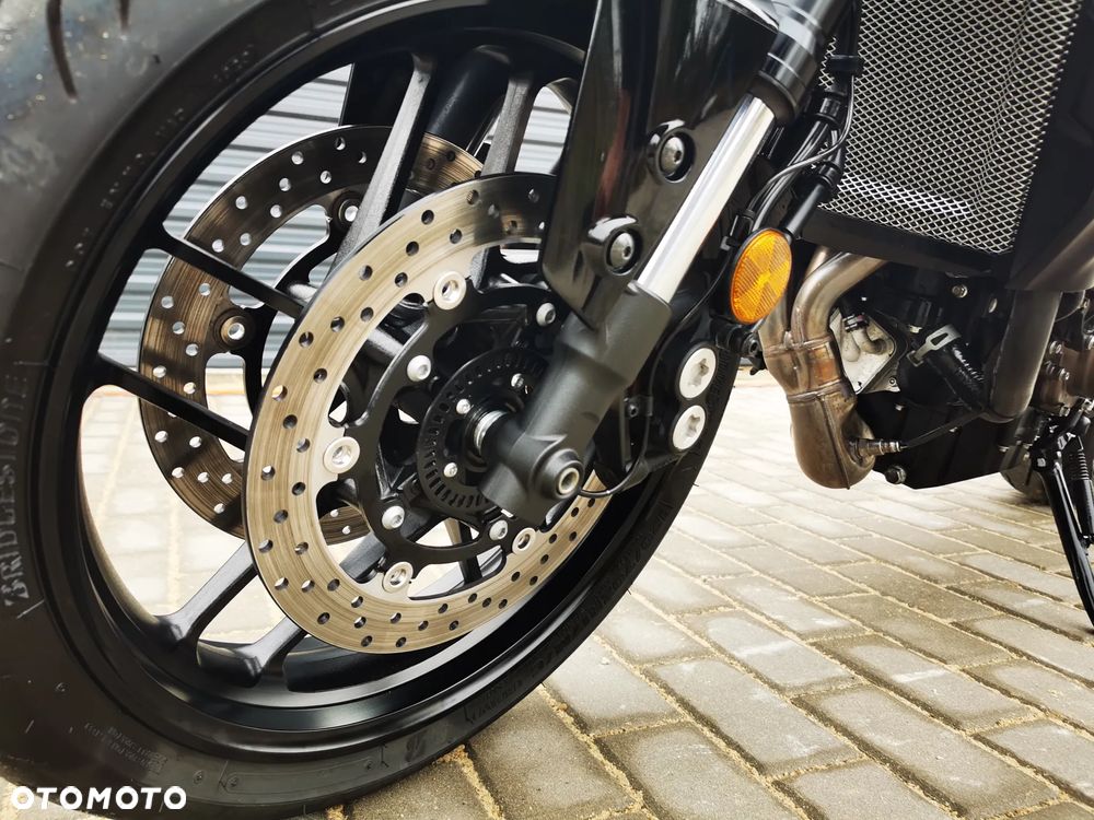 Yamaha XSR - 13