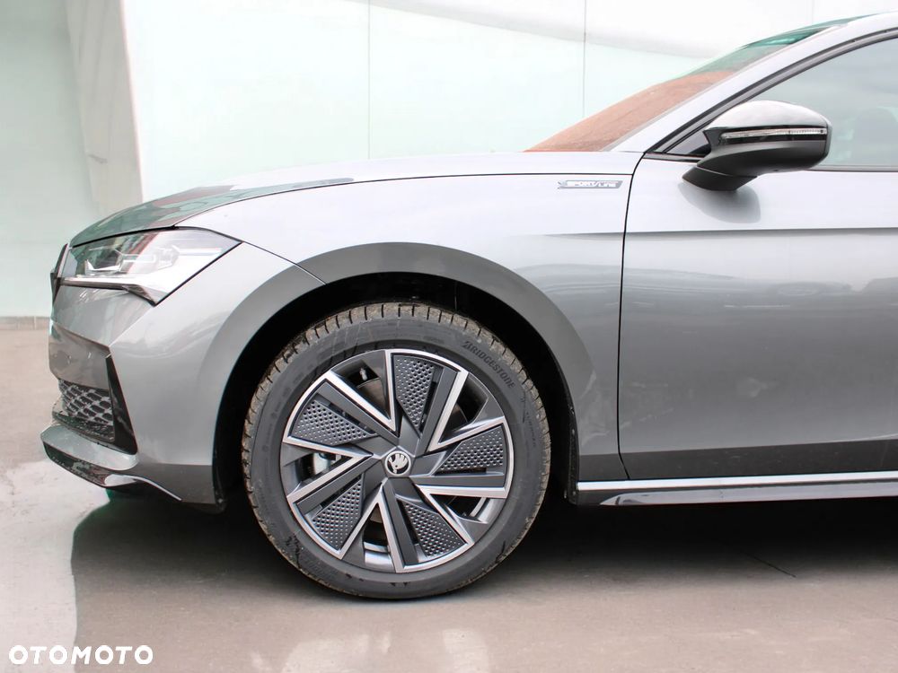 Skoda Superb 2.0 TSI Sportline DSG - 13