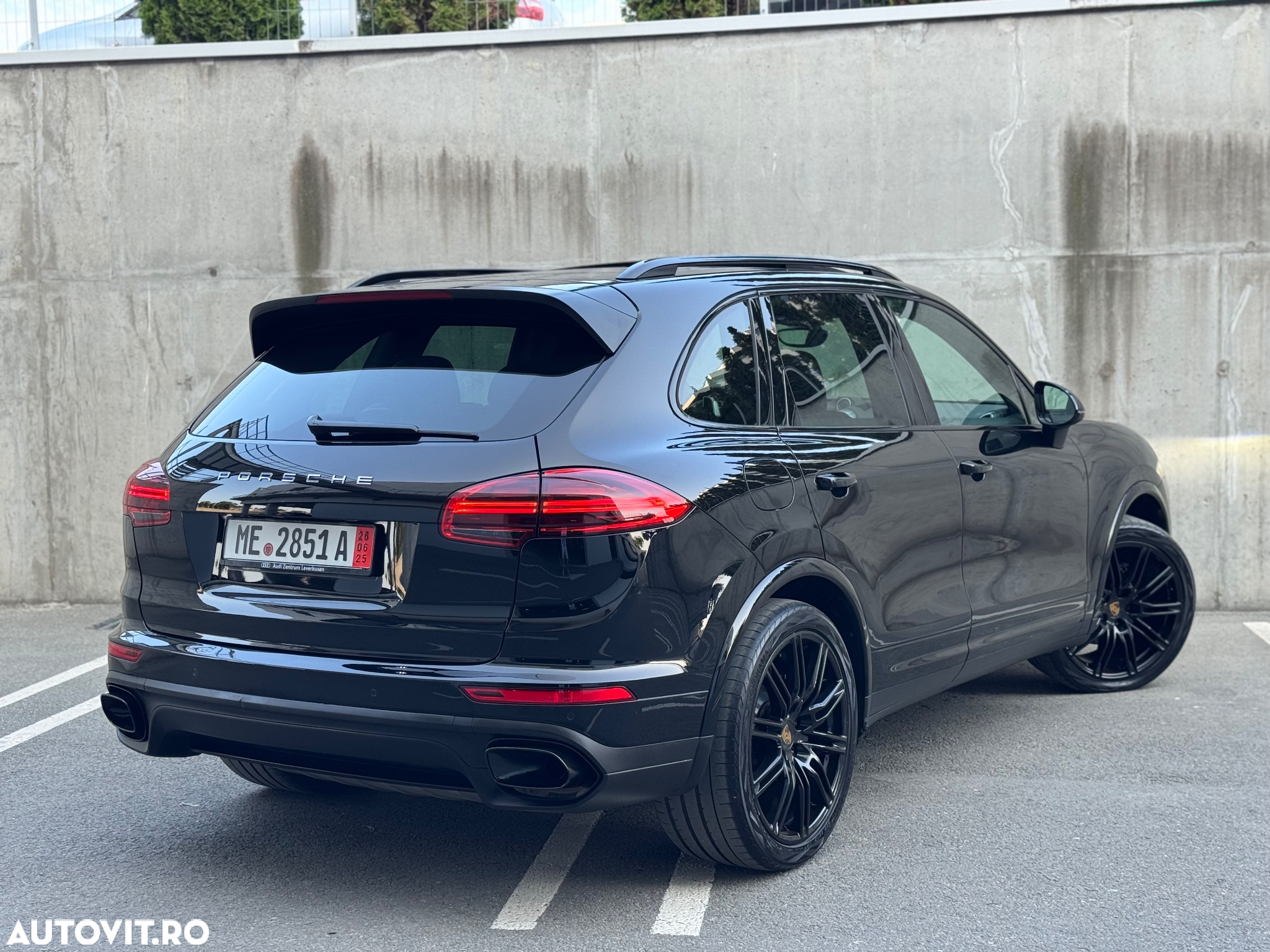 Porsche Cayenne Diesel Platinum Edition - 4