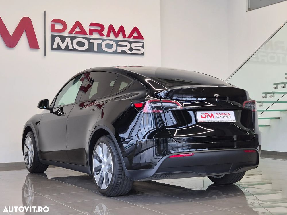 Tesla Model Y RWD - 6