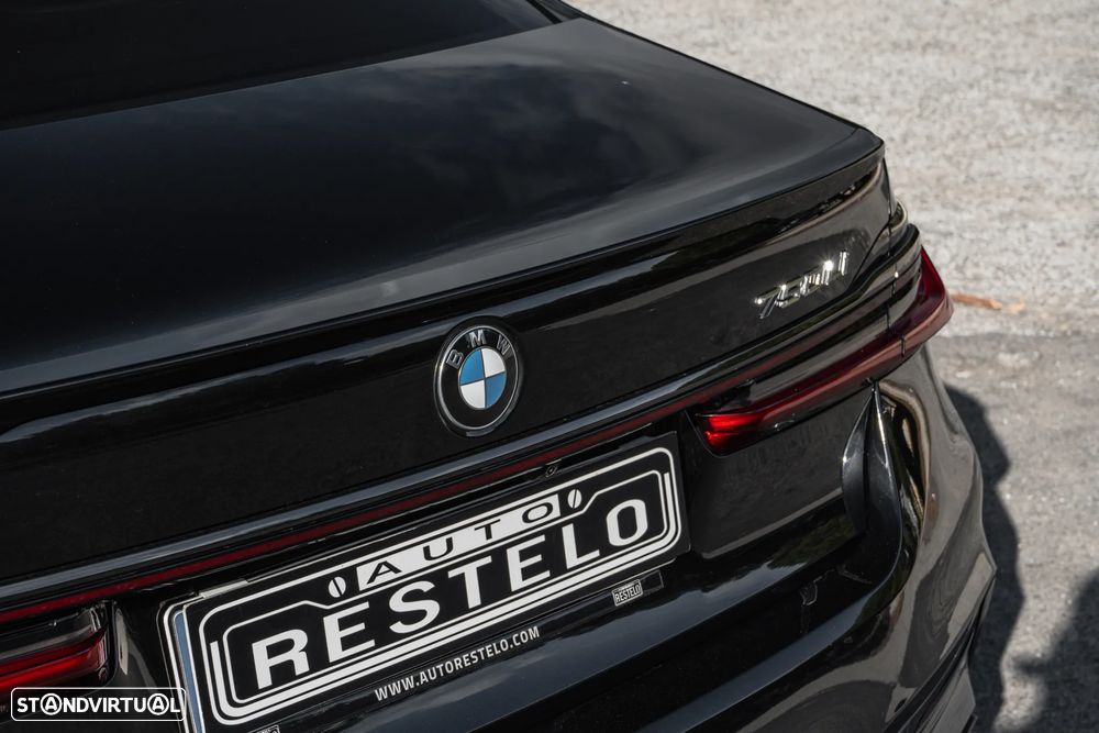BMW 750 Li xDrive Pack M - 8