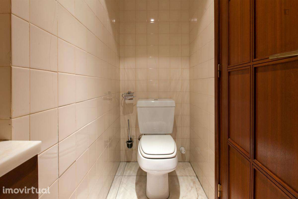 Quarto - localizado em Ramalde Porto - Grande imagem: 2/30